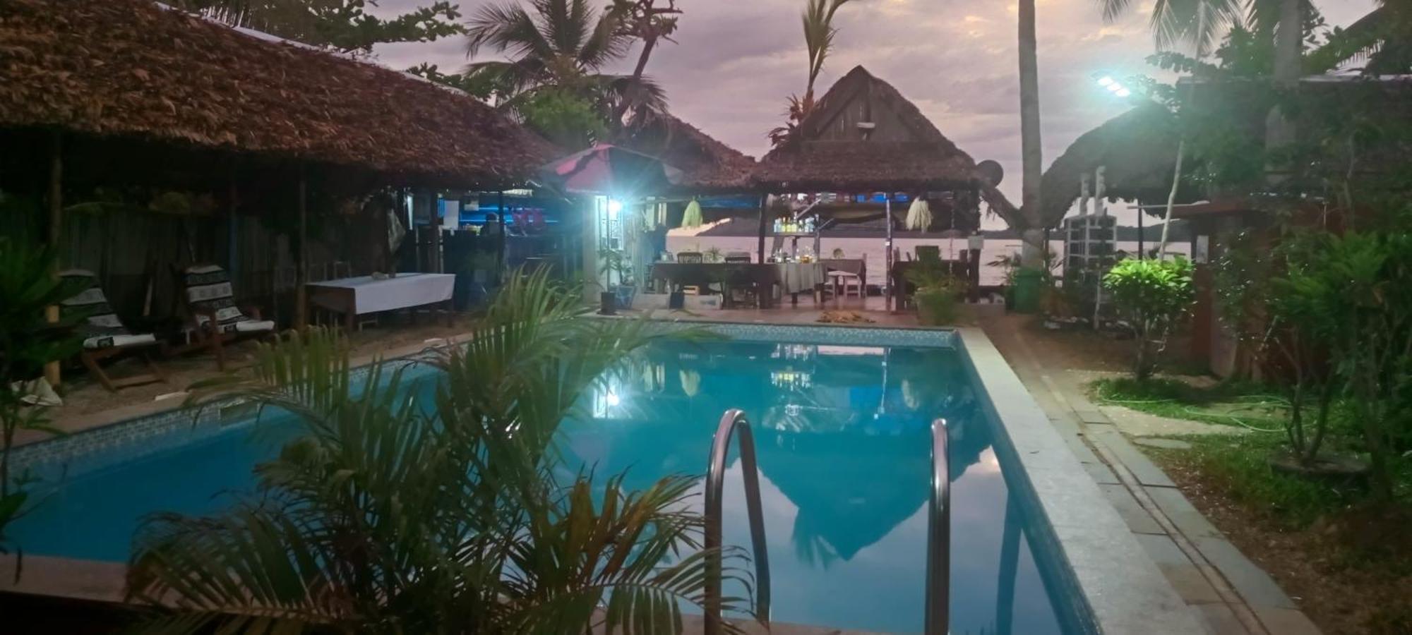 ホテル Piscine Bimoko Nosy-Be エクステリア 写真
